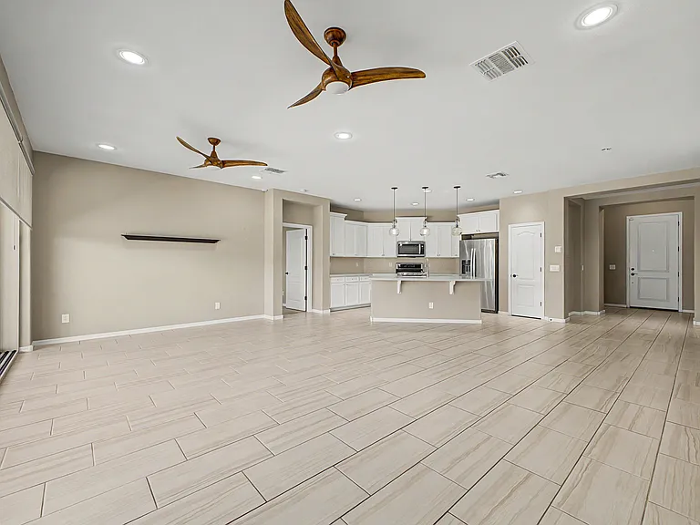 19723 W Heatherbrae Dr — Photo 9