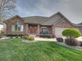 108 Exeter Rd, Munster, IN 46321