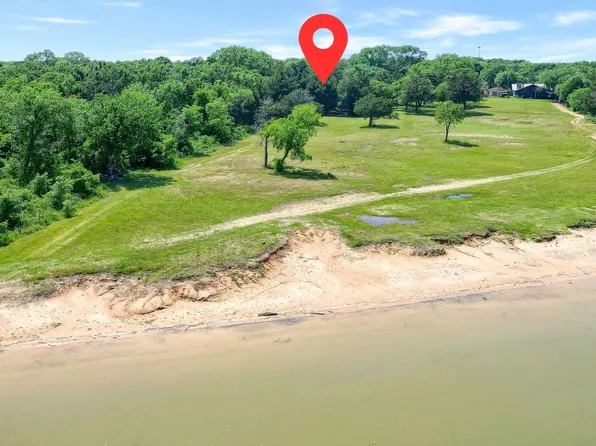 50 Lake Shore Dr, Pottsboro, TX 75076