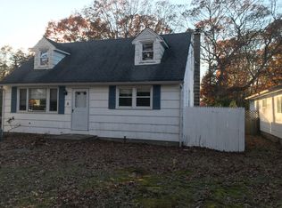 6 Biltmore Dr, Mastic Beach, NY 11951