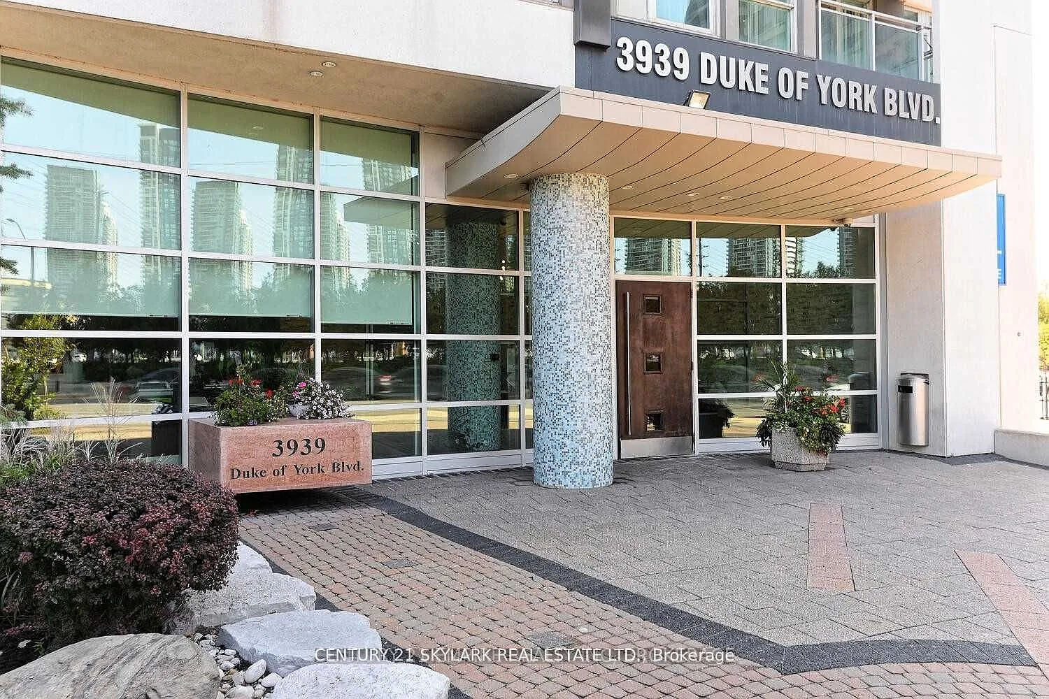2 bed, $2,650 — Photo 4
