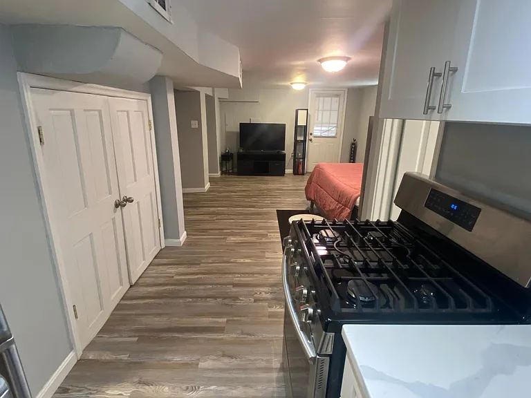 405 Upshur St NW — Photo 3