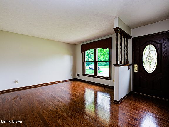 5th image of 10216 Westwego Pl