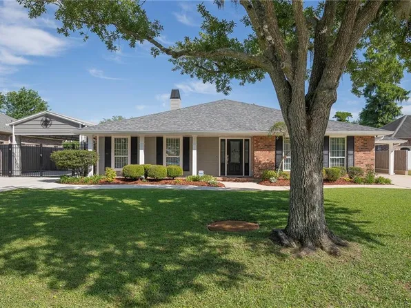 36 Belle Grove Dr, Destrehan, LA 70047