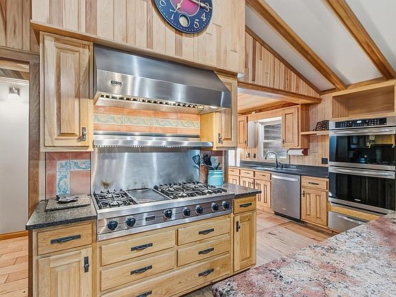 5th image of W2470 County Road B