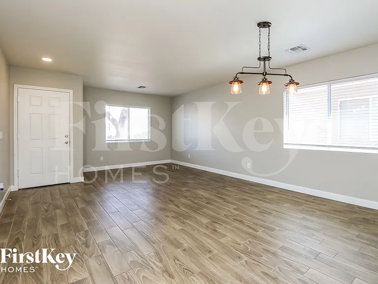 11623 W Fooks Dr — Photo 4