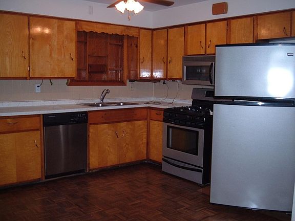 Eat in Kitchen