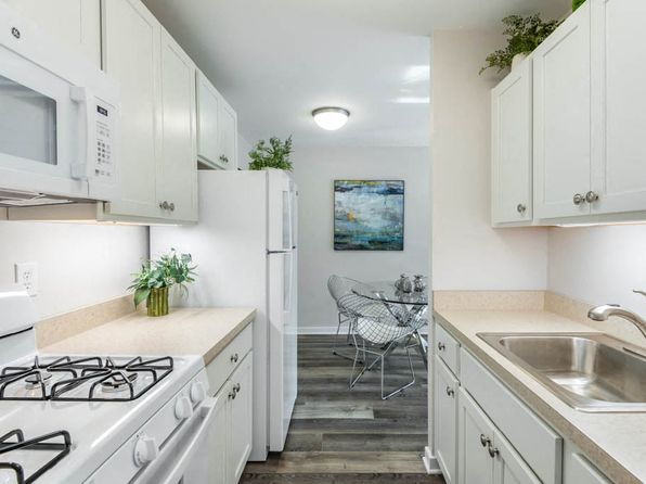 10300 W Bluemound Rd APT 110