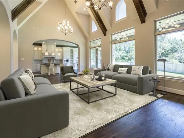 181 Caledonia Cir, Montgomery, TX 77316