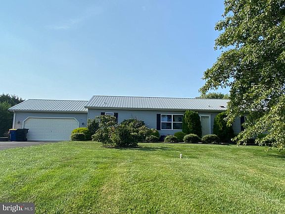 2nd image of 281 Blaine Dr
