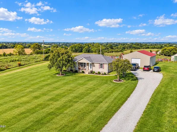 9098 Bloomfield Rd, Springfield, KY 40069