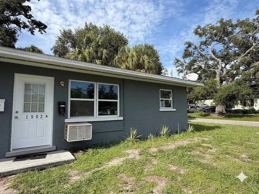 2 bed, 1.0 bath, 650 sqft, $1,275 — Photo 1