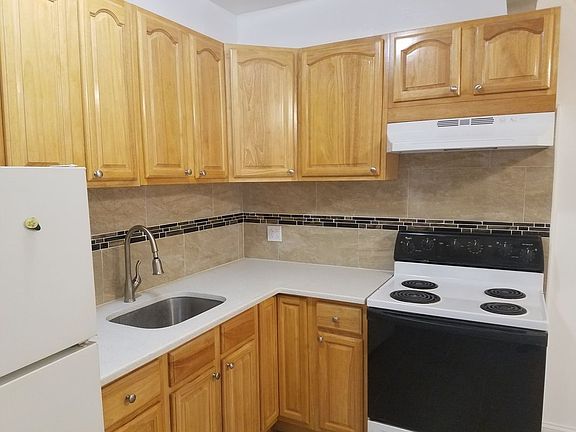 5th image of 3539 88th St #1R