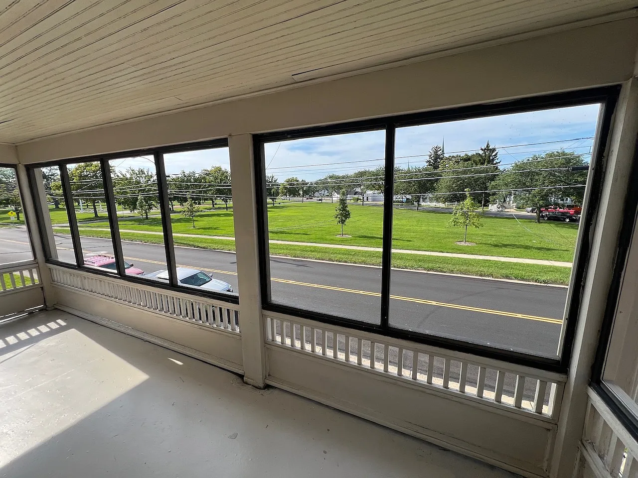 2 bed, 1000 sqft, $1,400 — Photo 3