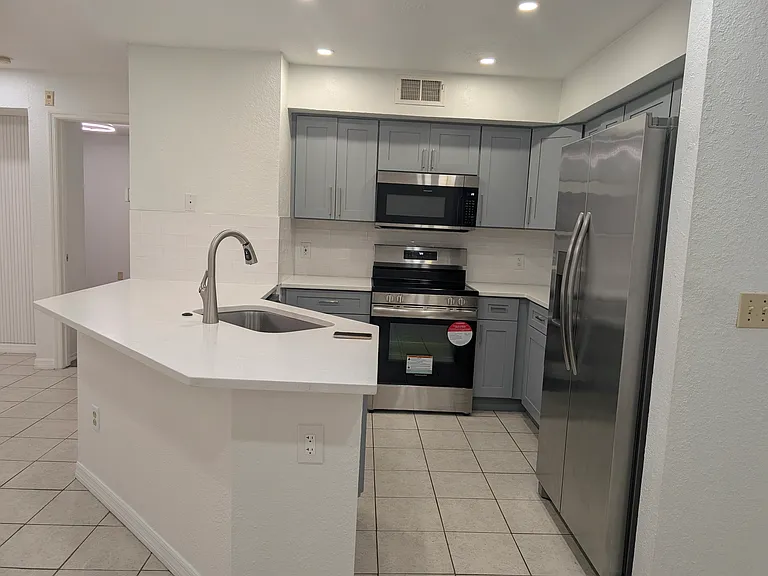 831 Camargo Way #112 — Photo 12
