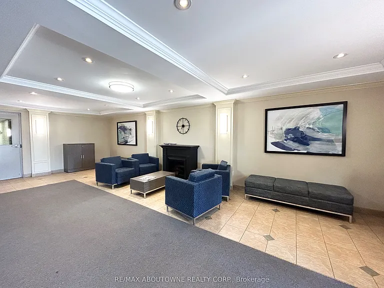 10 Overlea Dr #1114 — Photo 3