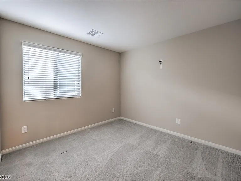 3213 Molinos Dr — Photo 45