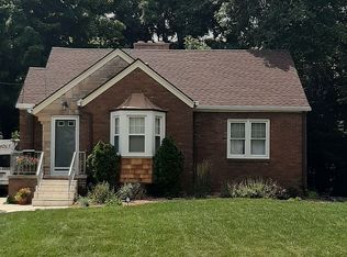 1910 46th St, Des Moines, IA 50310