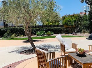 3026 Azahar Ct, Carlsbad, CA 92009