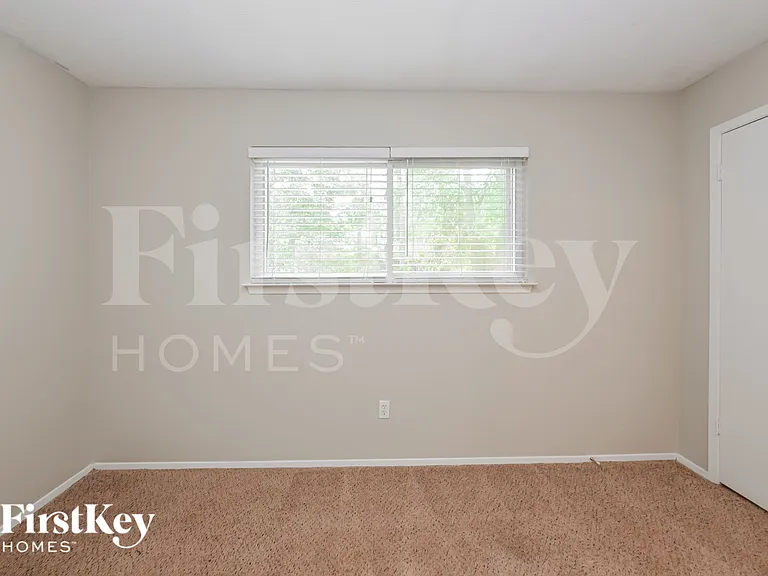 3223 Lake Stream Dr — Photo 10