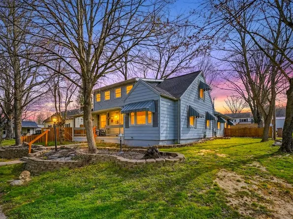 306 Outlot St, Mc Arthur, OH 45651