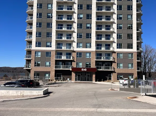 56 Lakeside Ter, Barrie, ON