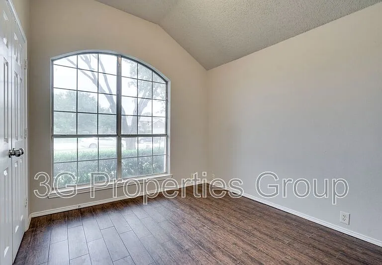 2008 Lamprey Cir — Photo 6