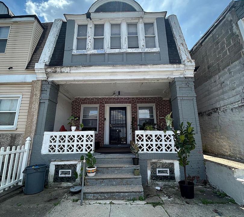 1st image of 1932 W 65th Ave