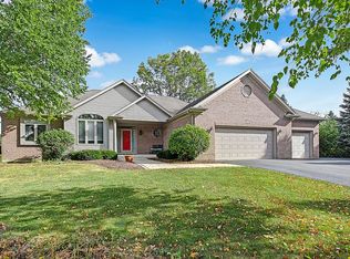 210 58th St, Clarendon Hills, IL 60514