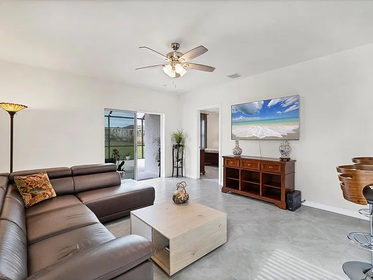 3293 Hilltop Cir — Photo 6