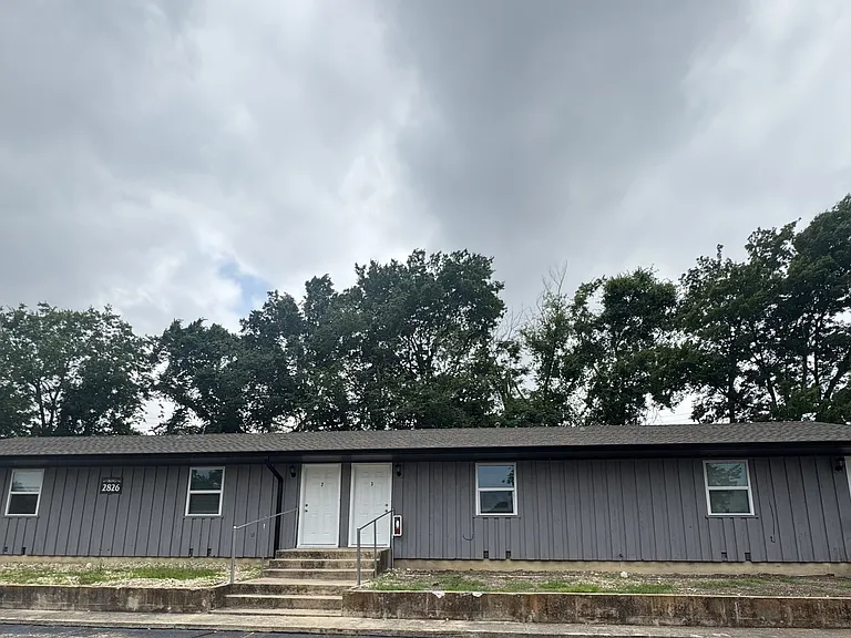 2826 Cedar Cir #1 — Photo 1