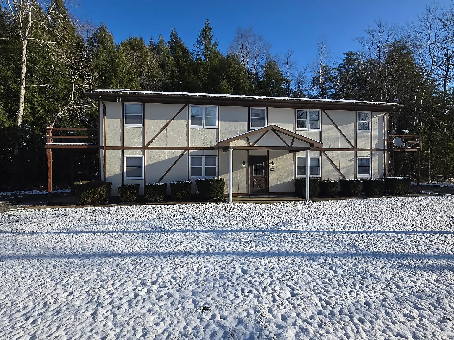 2 bed, $845 — Photo 1