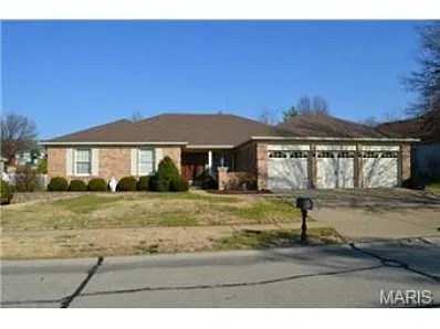 3051 Flametree Dr photo 1