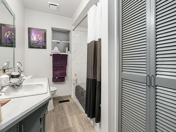 3rd image of 9580 Seacote Rd