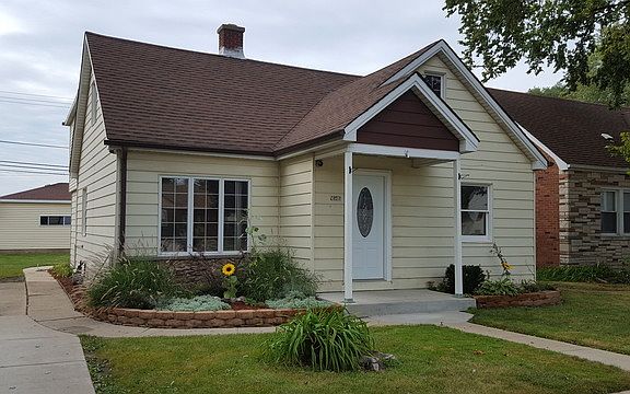 2nd image of 9546 S Marion Ave