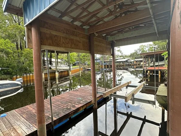 SE 245th St, Suwannee, FL 32680