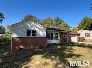 414 Sherry Rd, Marion, IL 62959