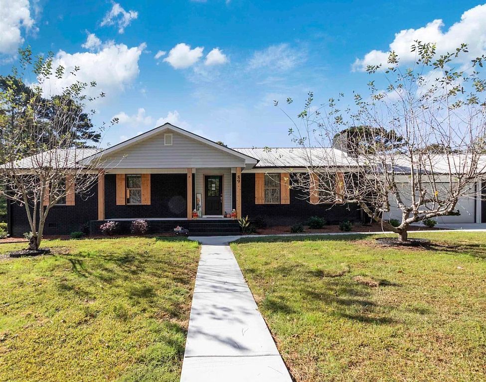 89 Lake Dr - Property Image