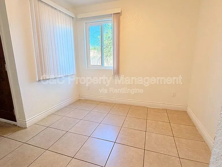 340 W 15th Ave #7 — Photo 5
