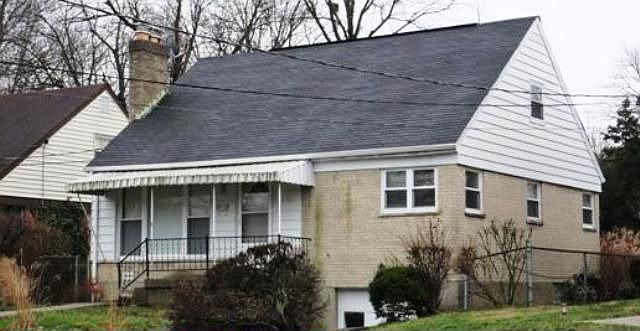 2nd image of 3933 S Fordham Pl