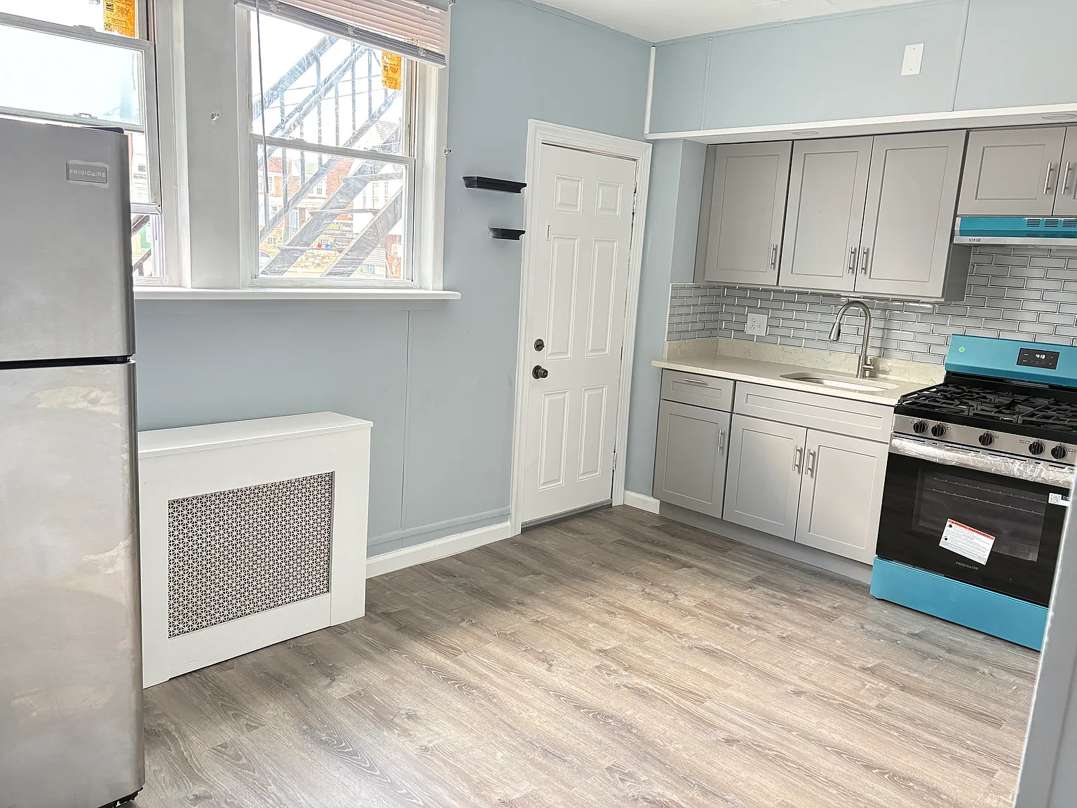 3161 Magee Ave — Photo 4