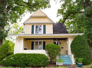 1069 S River Rd, Des Plaines, IL 60016