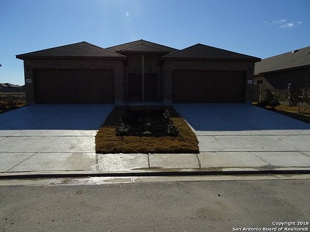 2616-2618 Pahmeyer Rd, New Braunfels, TX 78130 | Zillow