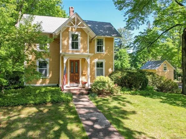 86 Hamilton Avenue, Watertown, CT 06795