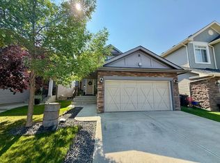 607 N Montgomery Clos SE, High River, AB T1V0B7