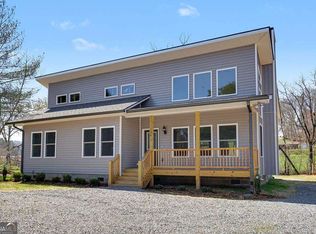 195 Rivers Edge Dr, Hayesville, NC 28904