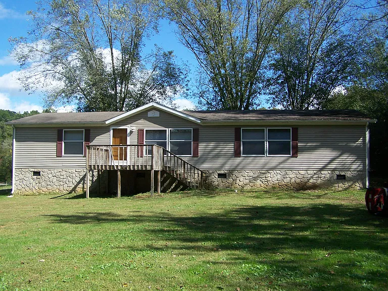 3955 Payne Hollow Rd — Photo 1
