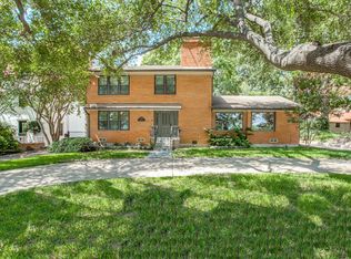 1139 N Plymouth Rd, Dallas, TX 75208