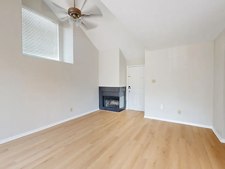 Dominion Lake Ridge — Photo 31