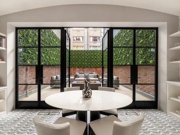 34 East 62nd Street image 5 of 30